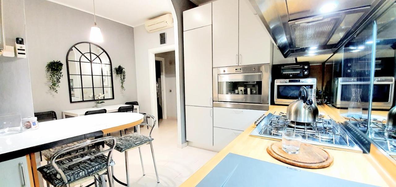 Charming Apartment Central Station Milán Exterior foto